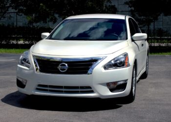 Why Hybrid Vehicles Win Consumer Hearts Today